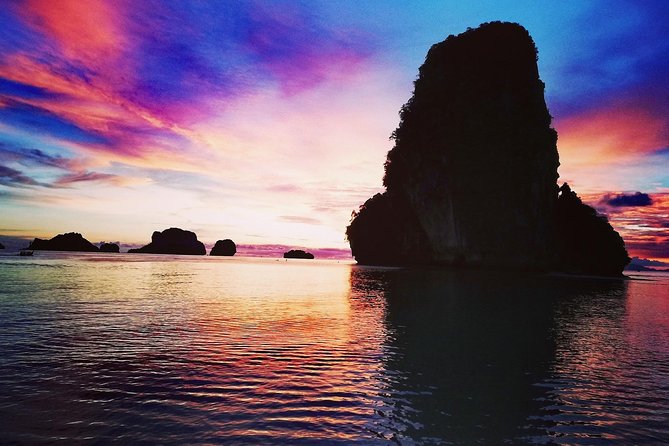 4 Islands Sunset + Plankton, Semi-Private Tour only 12 Guests - Sunset changes the mood before the night swim