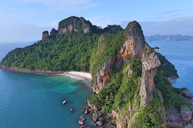 4 Islands Sunset Private Tour - Tup Island brings the tide into the picture