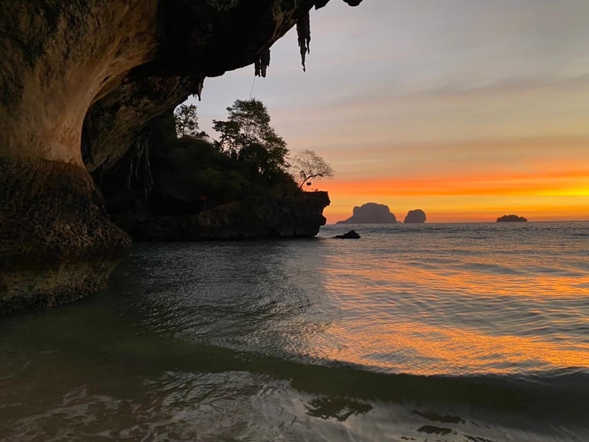 7 Islands sunset tour plus bioluminescent plankton + BBQ - The plankton experience is exciting, but never certain