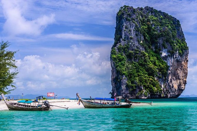 Amazing Krabi 7 Islands One Day Snorkeling Tour By Big Longtail Boat - Koh Yawasam and the first coral stop