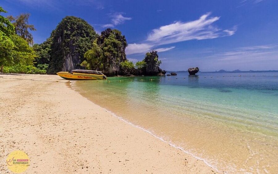 Ao Nang: Hong Islands Tour by Speedboat or Longtail Boat - What to pack for a wet, active day