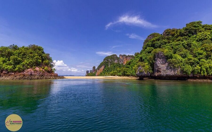 Ao Nang: Hong Islands Tour by Speedboat or Longtail Boat - Lao Lading: a gentle first stop