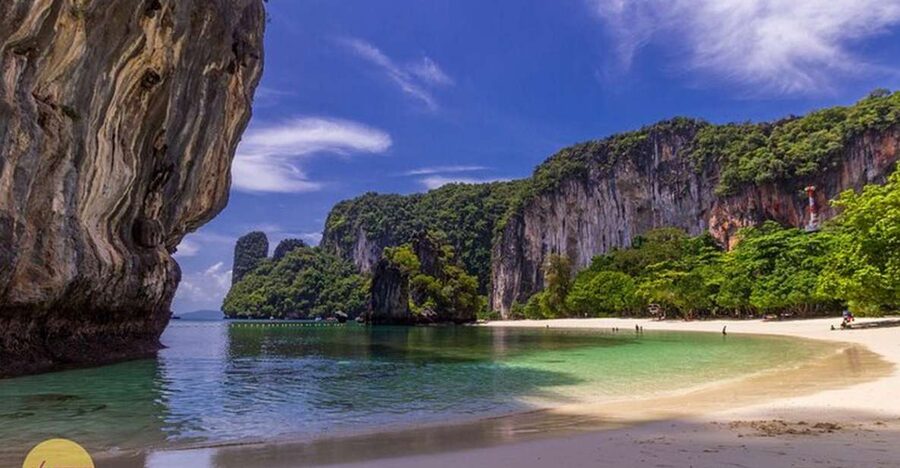 Ao Nang: Hong Islands Tour by Speedboat or Longtail Boat - Hong Island beach: the main swimming stop