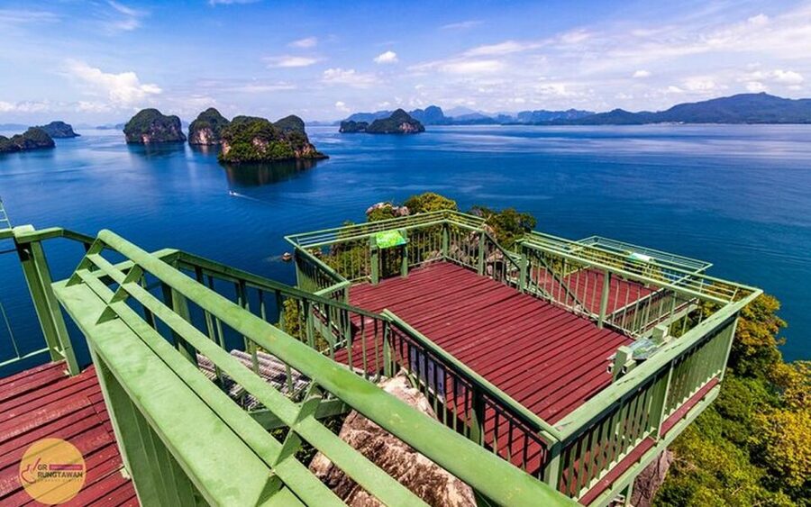 Ao Nang: Hong Islands Tour by Speedboat or Longtail Boat - The 360-degree viewpoint: the extra effort that pays off
