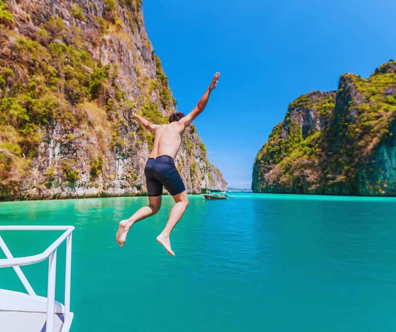 Ao Nang: Phi Phi Islands Speedboat or Catamaran Tour One day - Lunch, guides, and the practical level of service