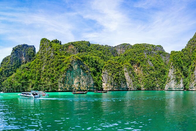 Early Bird Phi Phi and 4 Islands One Day Tour From Krabi - Chicken Rock and the changing sandbar