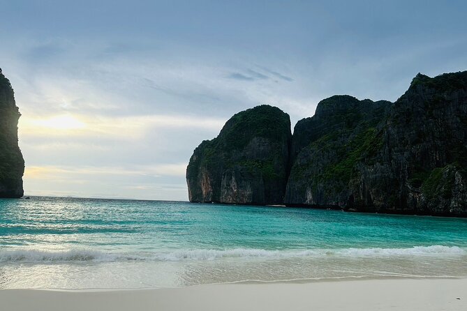 Early Bird Trip Phi Phi & 4 Islands–Premium Speedboat from Krabi - Why the early start matters at Maya Bay