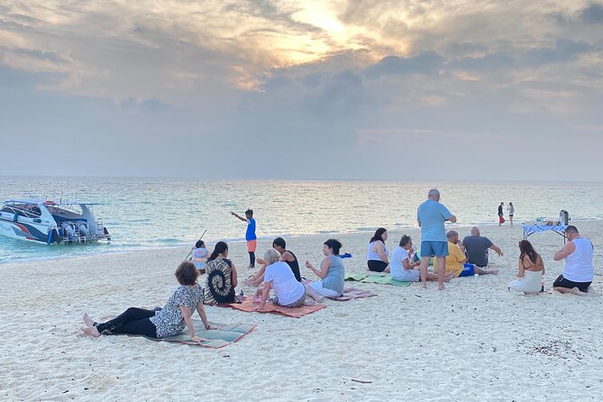 Early Bird Trip Phi Phi & 4 Islands–Premium Speedboat from Krabi - Lunch on Phi Phi Don breaks up the morning