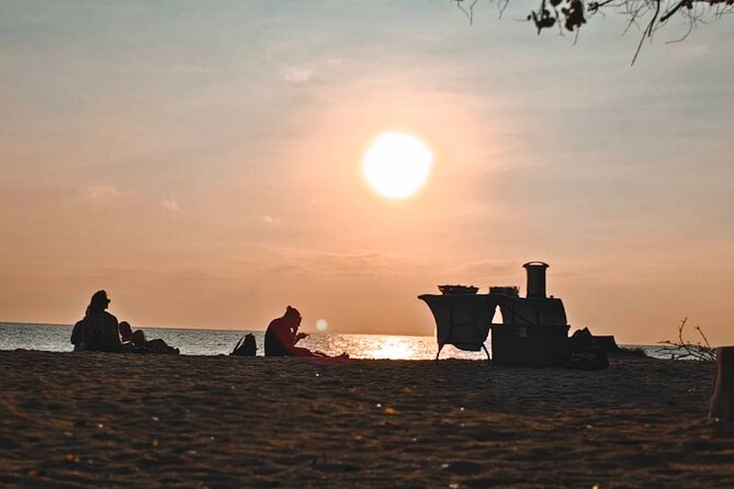 Early Bird Trip Phi Phi & 4 Islands–Premium Speedboat from Krabi - What the guides add to the day