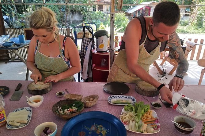 Evening Couse Thai Cooking Class in Ao Nang, Krabi - Making curry paste with a mortar and pestle