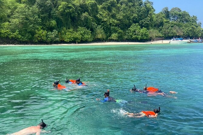Four Islands Speedboat Trip from Krabi - Poda Island gives you the breathing room
