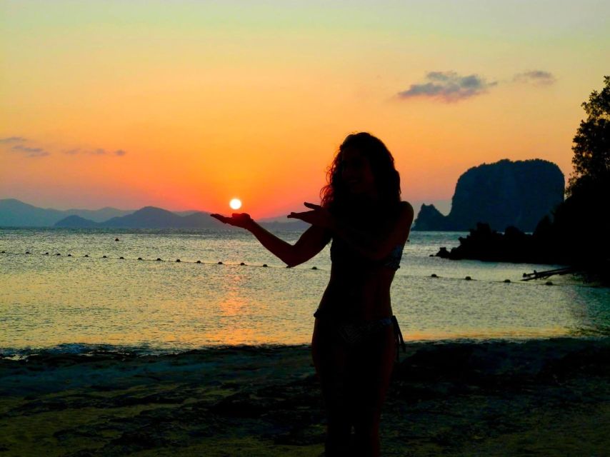 From Krabi: Hong Island Sunset Tour+Bioluminescent Plankton - Koh Raeng brings the night swim