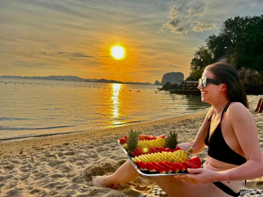 From Krabi: Hong Island Sunset Tour+Bioluminescent Plankton - The 360-degree viewpoint is worth the climb, if you can manage it