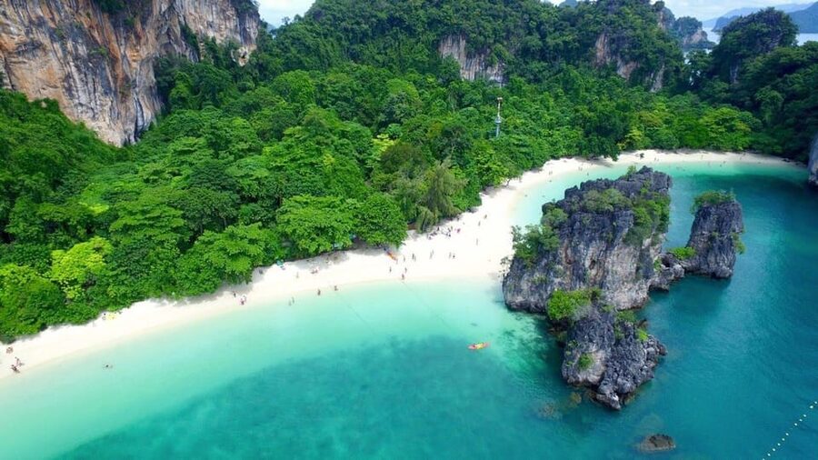 From Krabi: Hong Islands Day Trip by Speedboat with Lunch - Morning pickup and the private pier