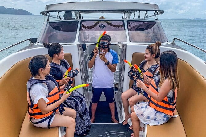 Hong Island Day Tour by Speedboat from Krabi - The 20-minute ride to Hong Island