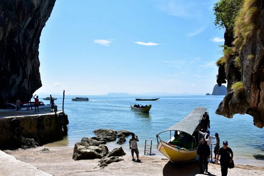 James Bond Island: Sightseeing Tour by Longtail Boat & Kayak - The longtail boat into James Bond country