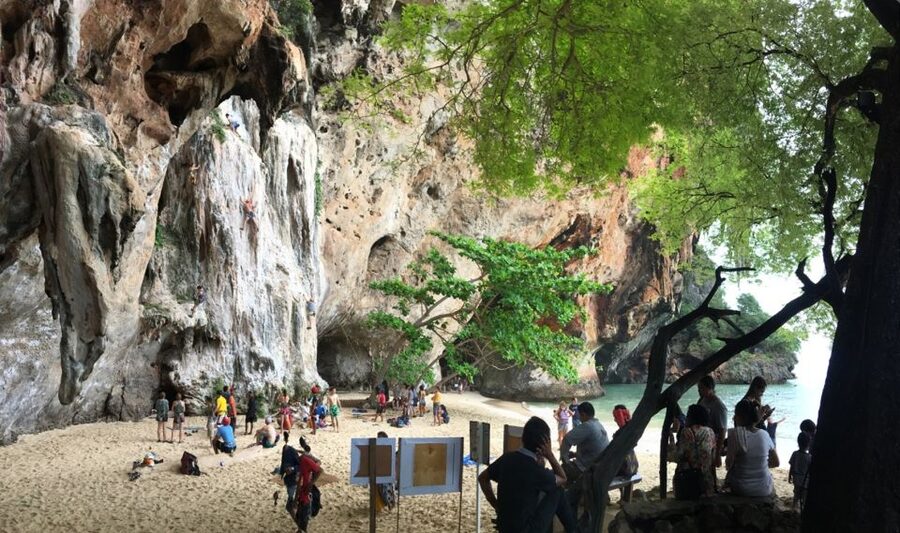 Krabi: 4 Islands Day Trip by Speedboat Including Lunch Box - Poda Island, the longest beach break