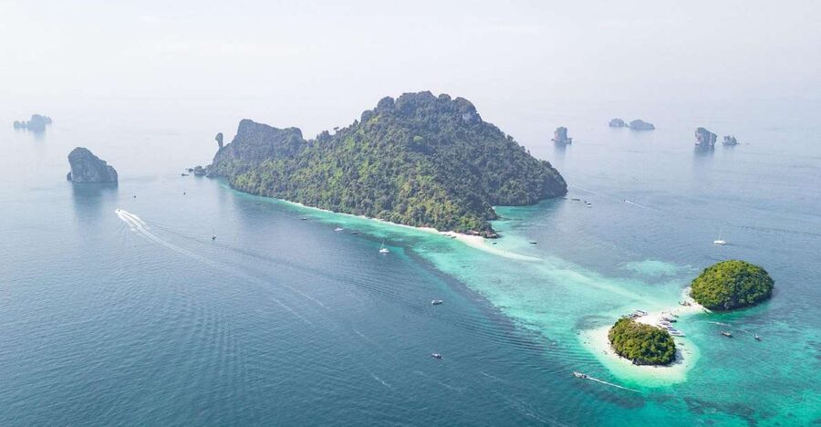Krabi: 4 Islands & Krabi's Separated Sea Longtail Boat Tour - Phra Nang Cave Beach and the Railay cliffs