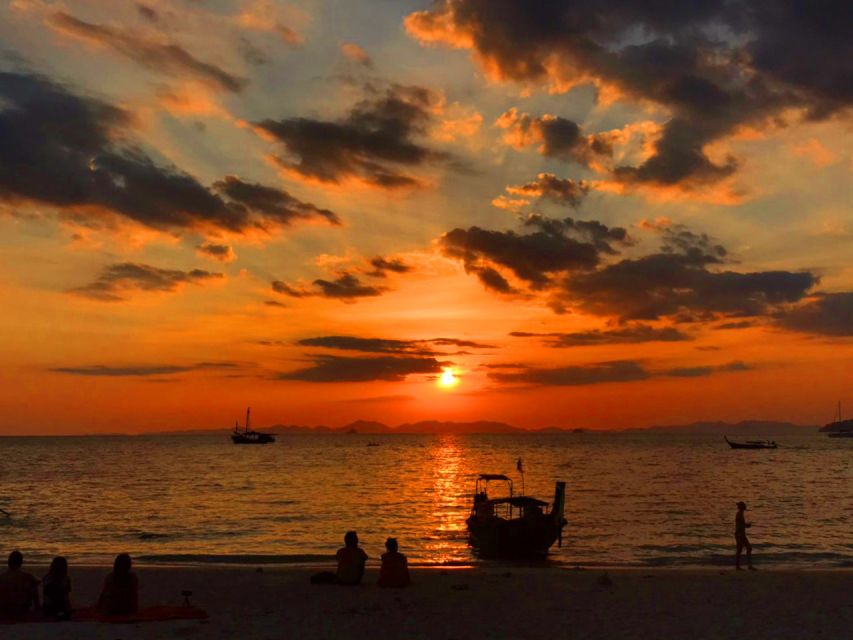 Krabi: 4 Islands Sunset Longtail Boat Tour with BBQ Dinner - Tup and Mor Islands, where the sea appears to split