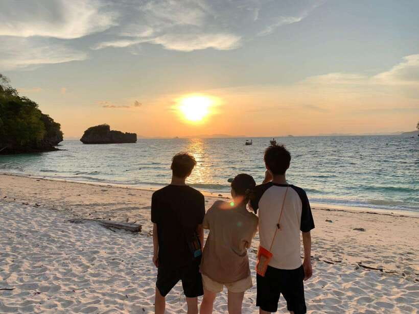 Krabi: 7 Islands Sunset & Plankton Swim with BBQ Dinner - Snorkeling with a mask and life jacket provided