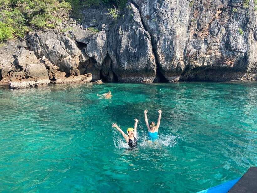 Krabi: 7 Islands Sunset Tour with Buffet Dinner & Snorkeling - Yawasam Island: your first chance to snorkel