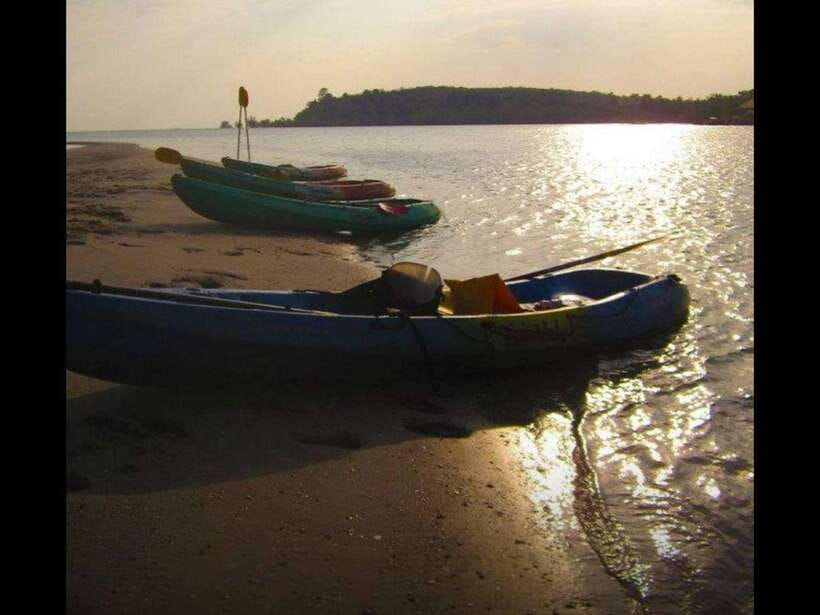 Krabi: Ao Thalane Sunset Kayak adventure (group of 10 max) - Mangrove channels and the first quiet views