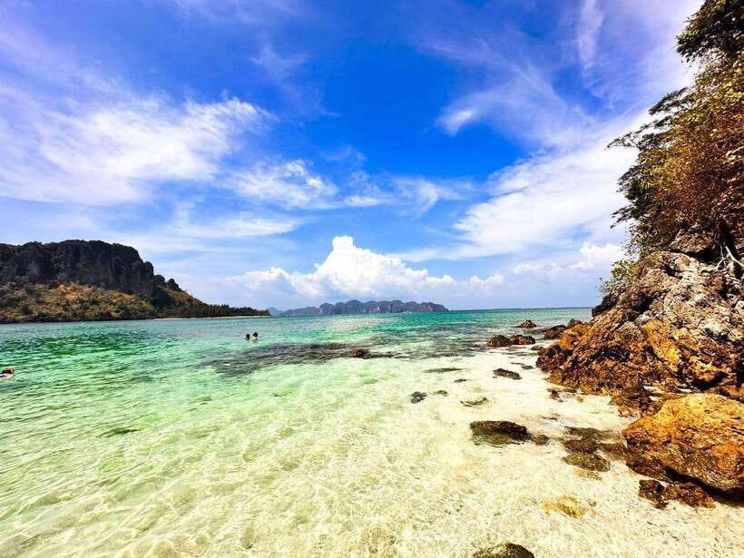 Krabi:Day Trip 4 Islands by Premium Longtail Boat with Lunch - What the premium longtail boat adds