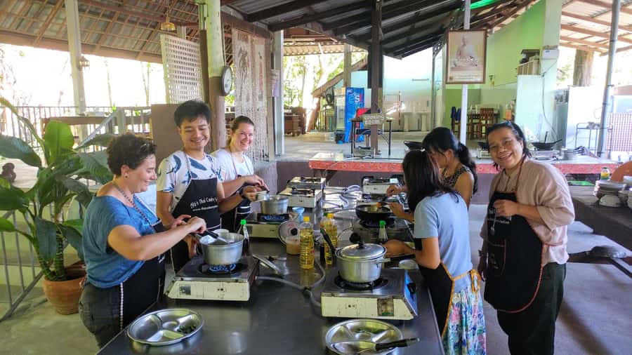 Krabi: Evening Thai Cooking Class at Ya's Cookery - Key points to know before booking