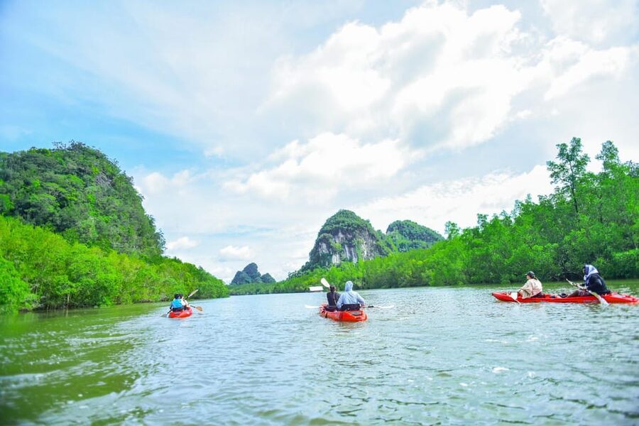 Krabi: Half-Day Bor Thor Mangrove Kayaking Tour - What to bring and how to prepare