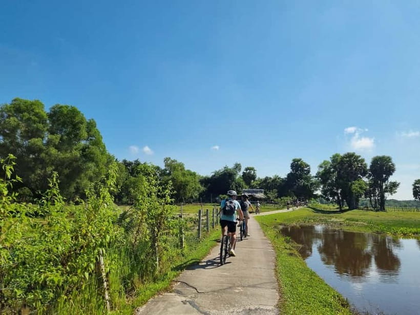 Krabi: Half-Day Koh Klang Culture Cycling Tour with Transfer - What the Muslim island setting means for you