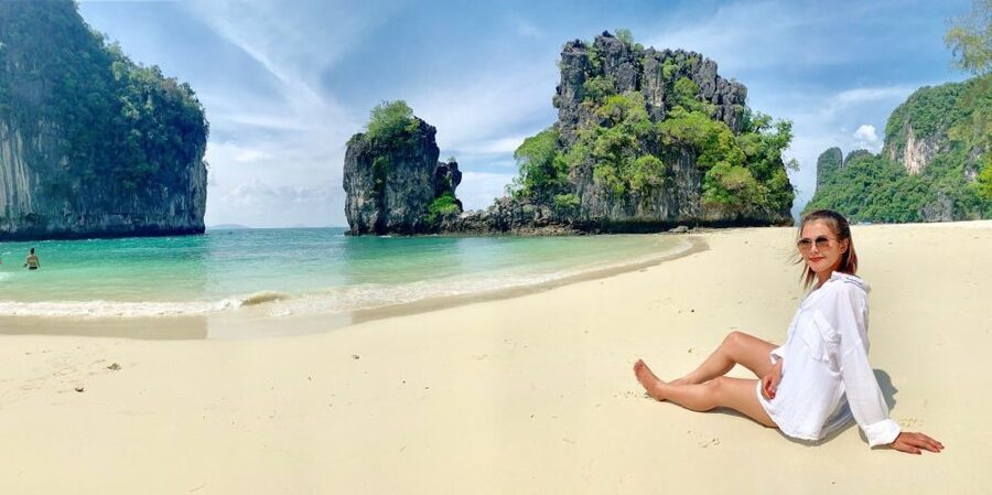 Krabi: Hong Island Day Trip by Speedboat with Thai Lunch - Hong Island beach, swimming, and snorkeling