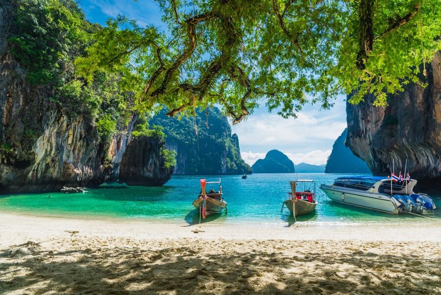 Krabi: Hong Islands Day Trip by Speedboat with Lunch - Hong Island beach, wildlife, and the first swim