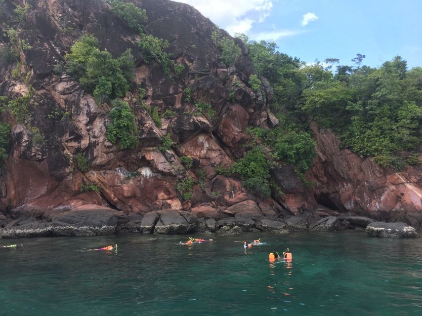 Krabi: Hong Islands Day Trip by Speedboat with Lunch - Hong Lagoon and the cliff passage
