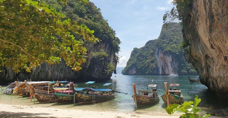 Krabi: Hong Islands - Join tour by Longtail boat - Lao Lading, the quiet beach stop