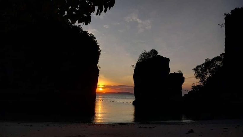 Krabi: Hong Islands Sunset, Bioluminescent Plankton and BBQ - Who will enjoy this afternoon most?