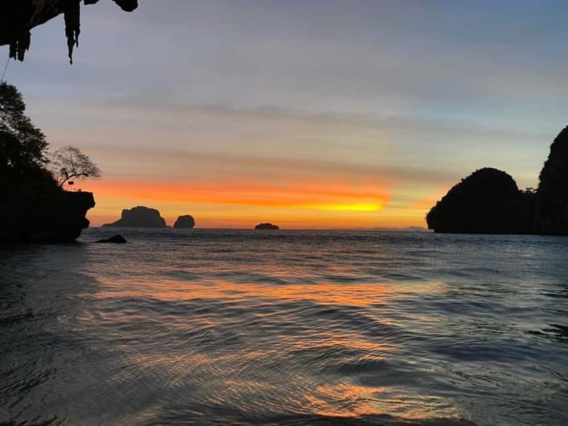 Krabi: Hong Islands Sunset, Bioluminescent Plankton and BBQ - Speedboat or longtail boat?