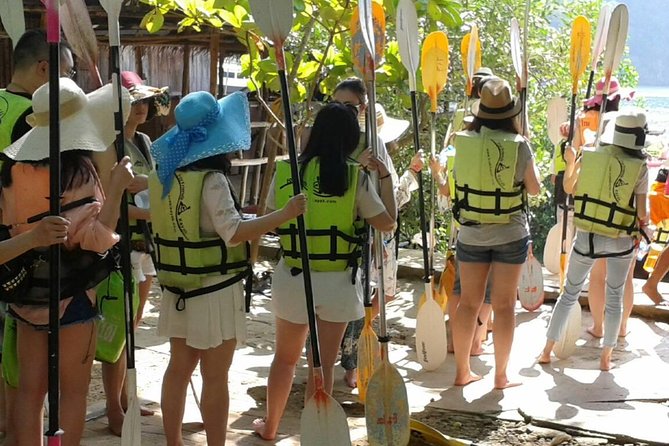 Krabi kayak at Ao Thalane - Wildlife, plants, and local guidance
