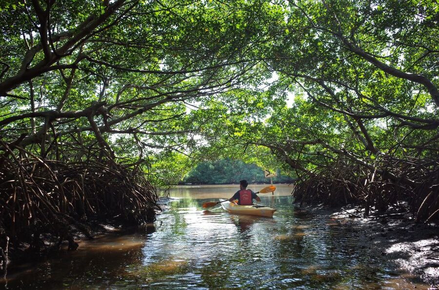 Krabi kayaking Ao thalane - The safety briefing before you paddle