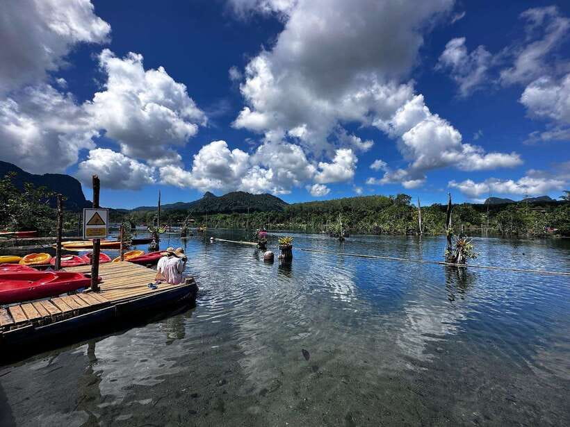 Krabi: Klong Root (Crystal lake) Kayaking tour - Swimming in the spring-fed pools