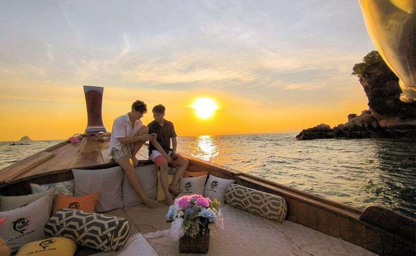 Krabi: Koh Hong Small Group Tour by Luxury Longtail Boat - Koh Hong at a glance