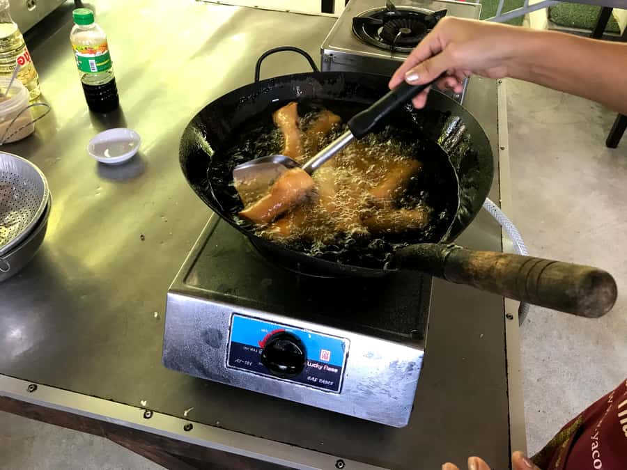 Krabi: Morning/Afternoon Thai Cooking Class at Ya's Cookery - Morning or Afternoon: Which Class Fits Better?