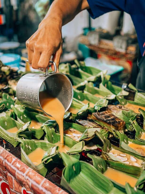 Krabi: Morning Food Tour with Local Guide - Riverside walking and Krabi’s public art