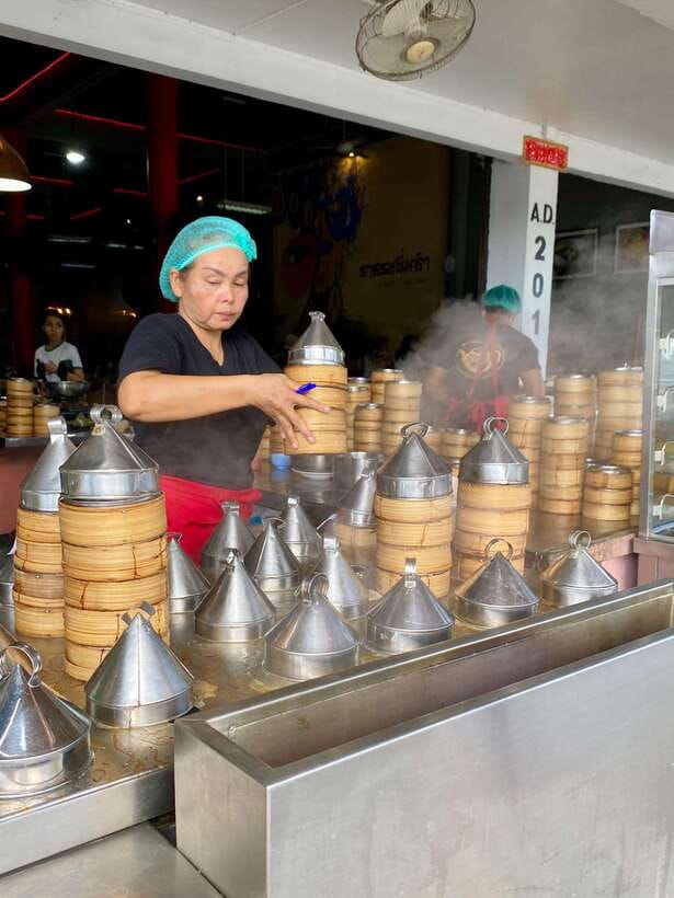 Krabi: Morning Food Tour with Local Guide - Thai-Chinese flavors and on-rice dishes