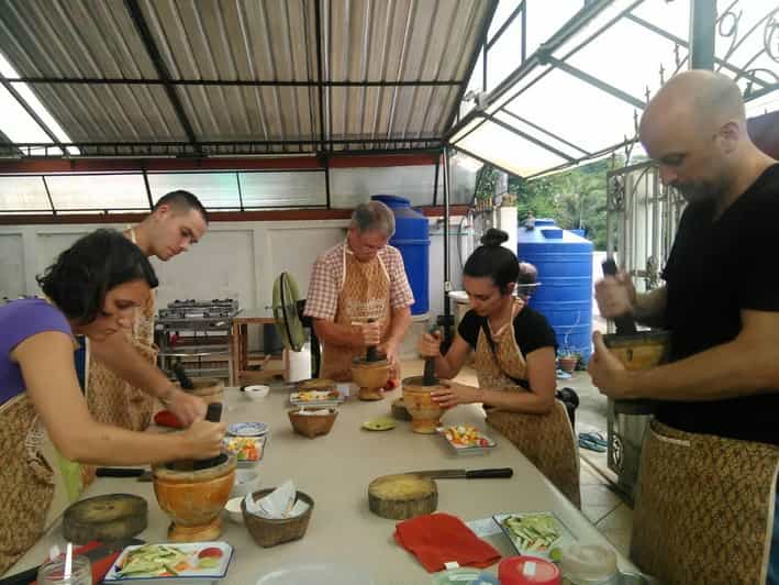 Krabi: Morning or Afternoon Culinary Adventure at Smart Cook - Why this class is more than a Pad Thai lesson
