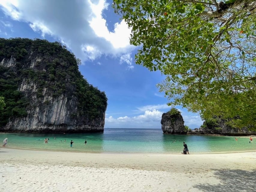 Krabi's Hong Island Speed Boat Blast with 360° Viewpoint - The morning begins at Wangsai Pier