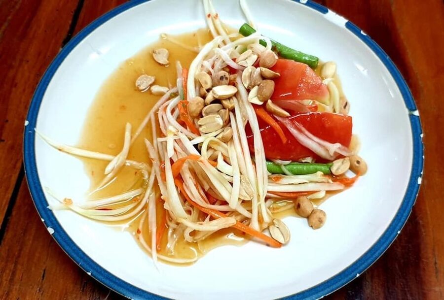 Krabi: Traditional Thai Cooking Class - Afternoon menu: curry pastes and Thai classics