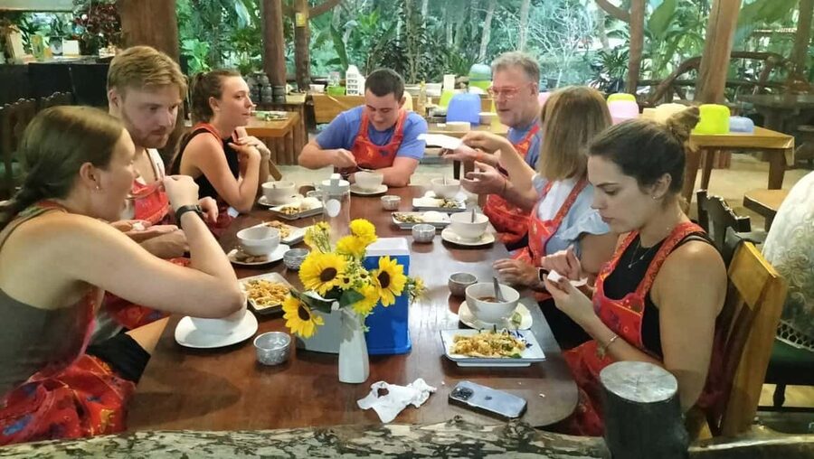 Krabi: Traditional Thai Cooking Class with Local Chef - What the $46 price includes