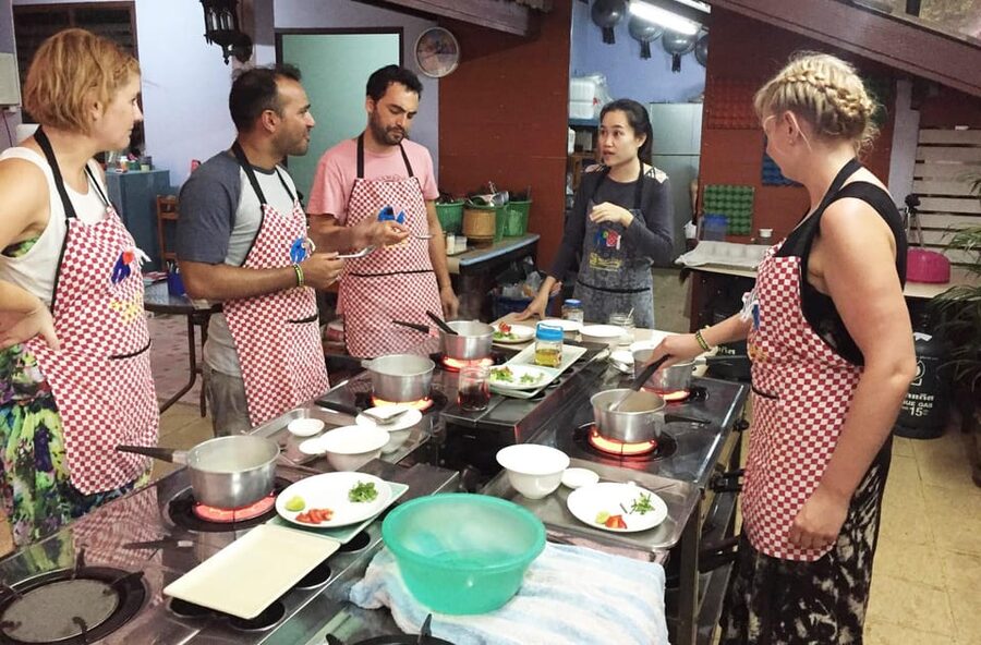 Krabi: Unveiling Thai Flavors by Night at Smart Cook School - Why a Thai Cooking Class Works So Well in Krabi