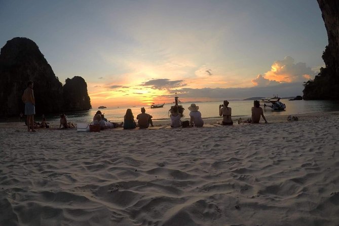 Private Phi Phi & 4 Islands Sunset Cruise by Speedboat - from Krabi - Lunch with views instead of a restaurant stop
