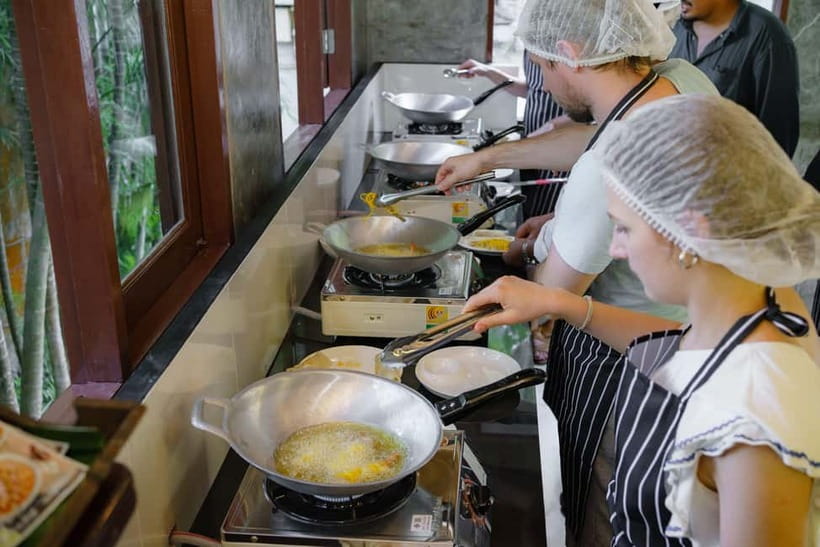Railay: Hands-On Thai Cooking Class at Railay Beach - A Three-and-a-Half-Hour Menu